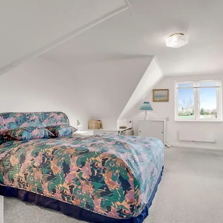 Albertine - 600m From The Sea By Interhome