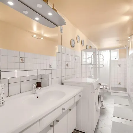 Albertine - 600m From The Sea By Interhome *